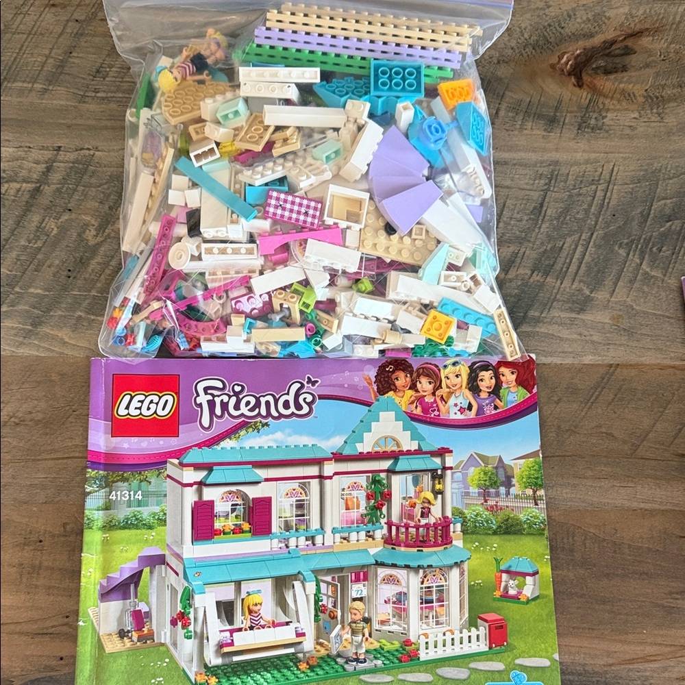 LEGO Friends Stephanie’s house